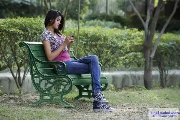 Unmarried Women Banned From Having Mobile Phones In India